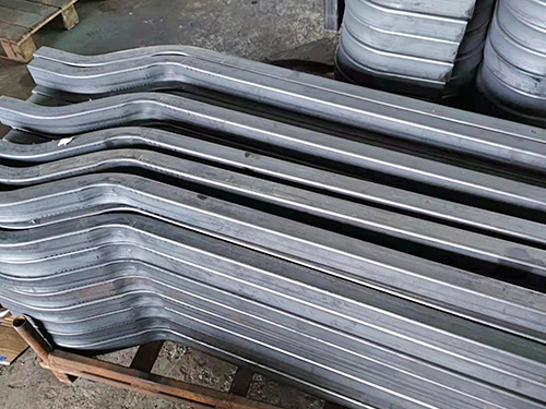 為什么長沙拖拉機(jī)防翻架彎型加工要選擇長沙威彎？