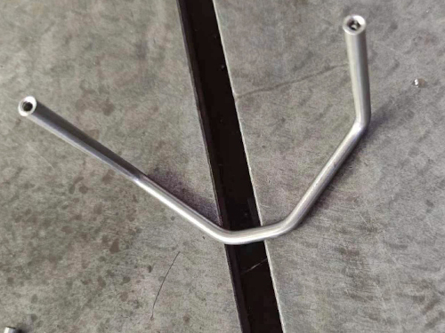 全自動(dòng)彎管加工廠告訴你彎管機(jī)分類(lèi)